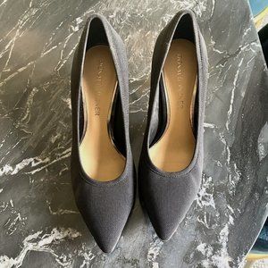 Donald Pliner EZRAA BLACK SIZE 7